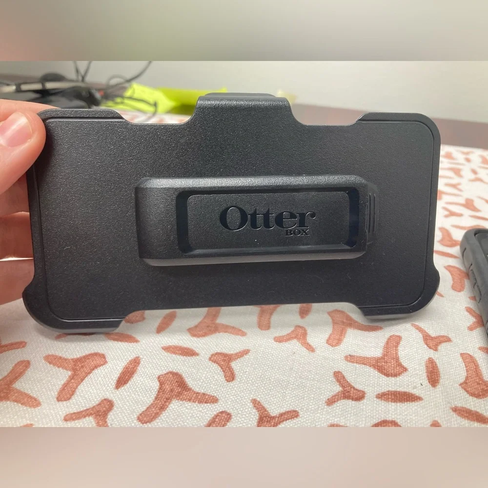 Apple iPhone black OtterBox replacement holster for defender case plastic 21A